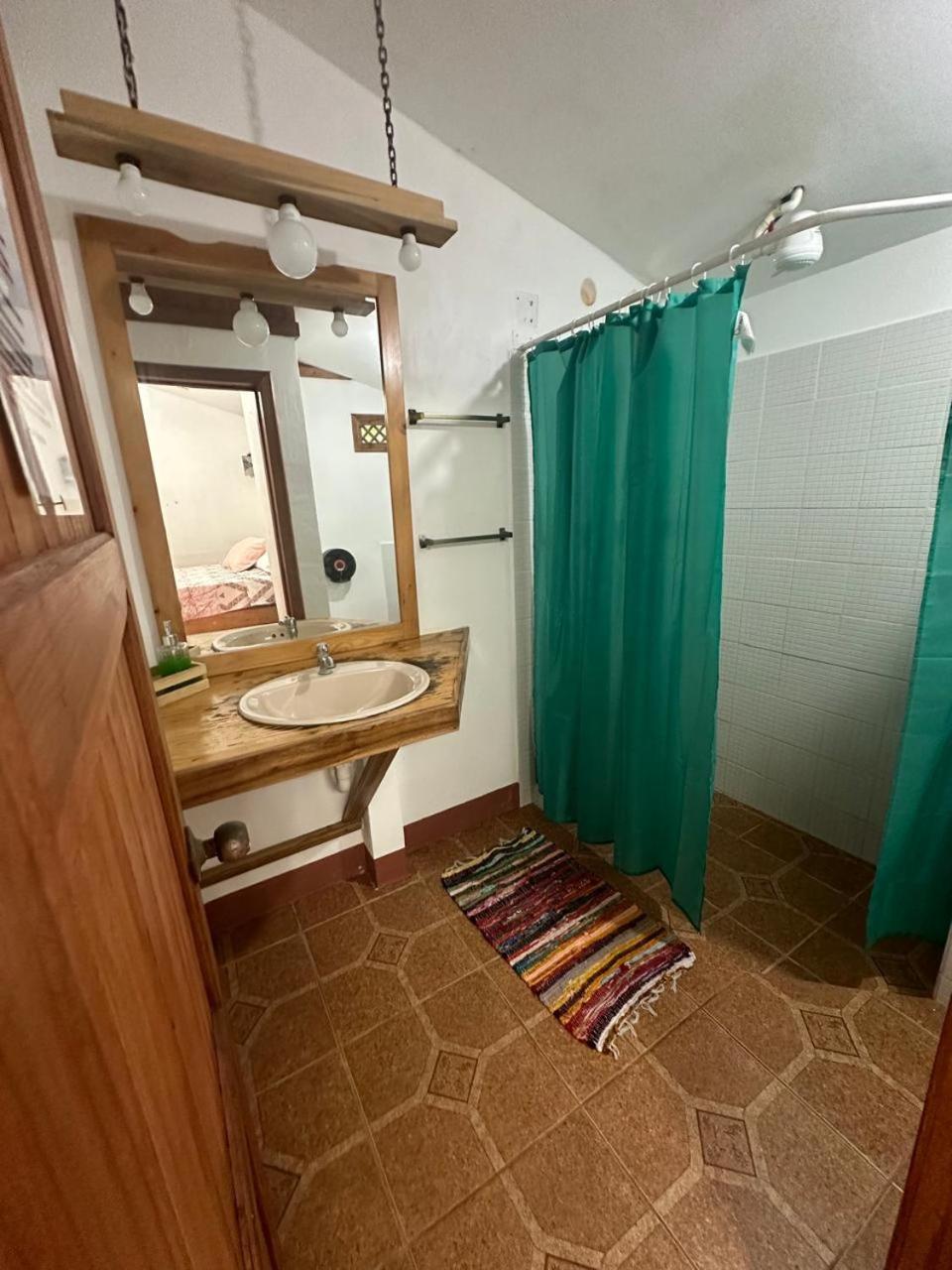 Hotel Don Quichotte Tortuguero Eksteriør billede