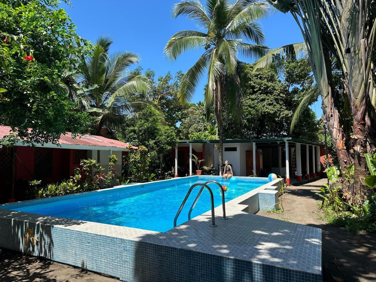 Hotel Don Quichotte Tortuguero Eksteriør billede