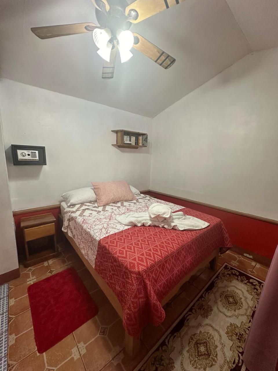 Hotel Don Quichotte Tortuguero Eksteriør billede